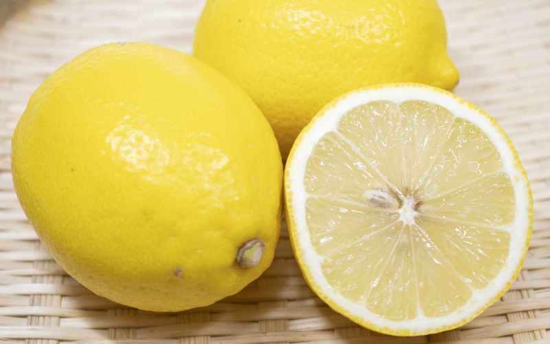 ビタミンCを多く含むレモン